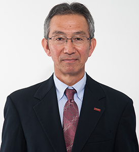 専務取締役 保全事業本部長　萬 俊一